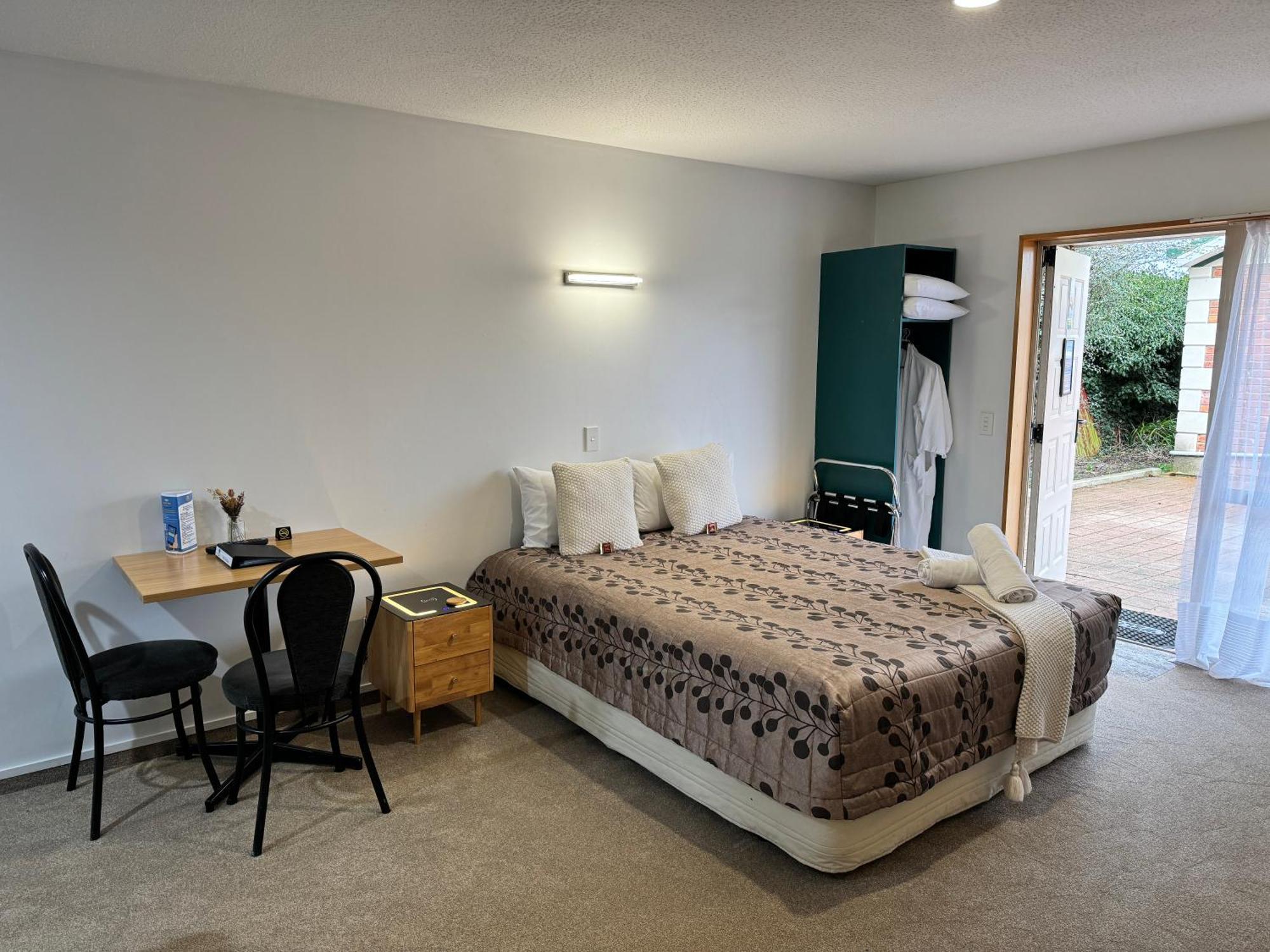 Asure Ambassador Motor Lodge Оамару Екстер'єр фото